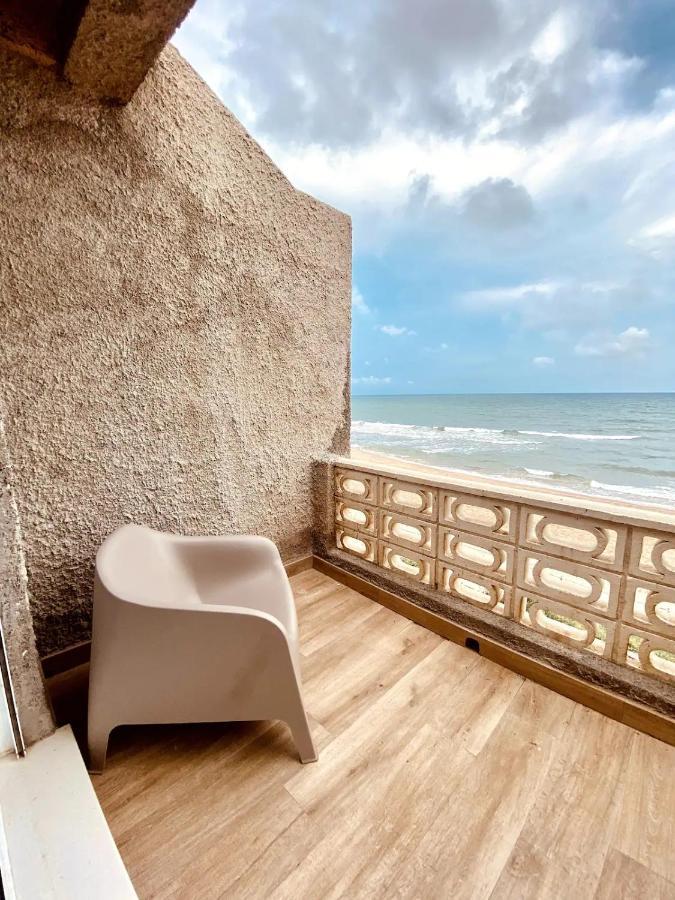 Villa Modern Beachfront Townhouse Perelló Exterior foto