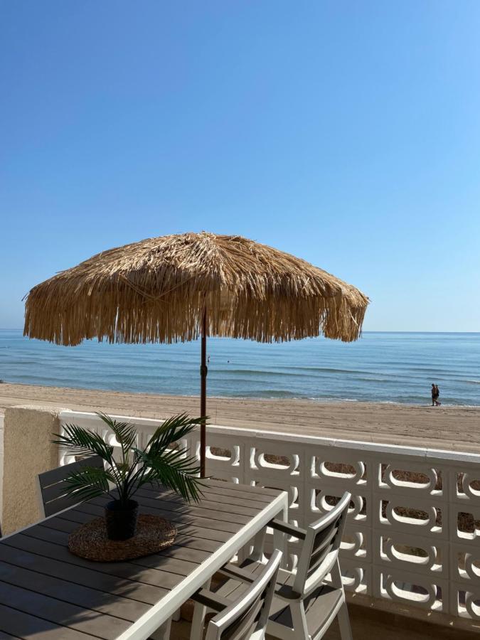 Villa Modern Beachfront Townhouse Perelló Exterior foto