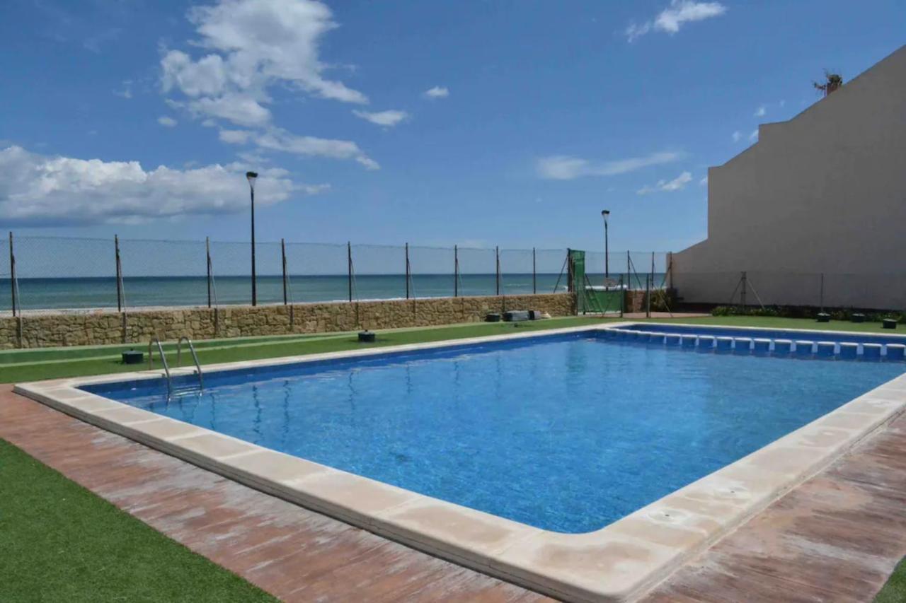 Villa Modern Beachfront Townhouse Perelló Exterior foto