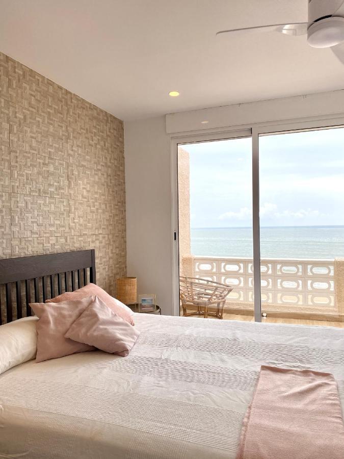 Villa Modern Beachfront Townhouse Perelló Exterior foto